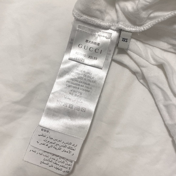 Like New - Authentic Gucci oversized logo t-shirt - Picture 6 of 11